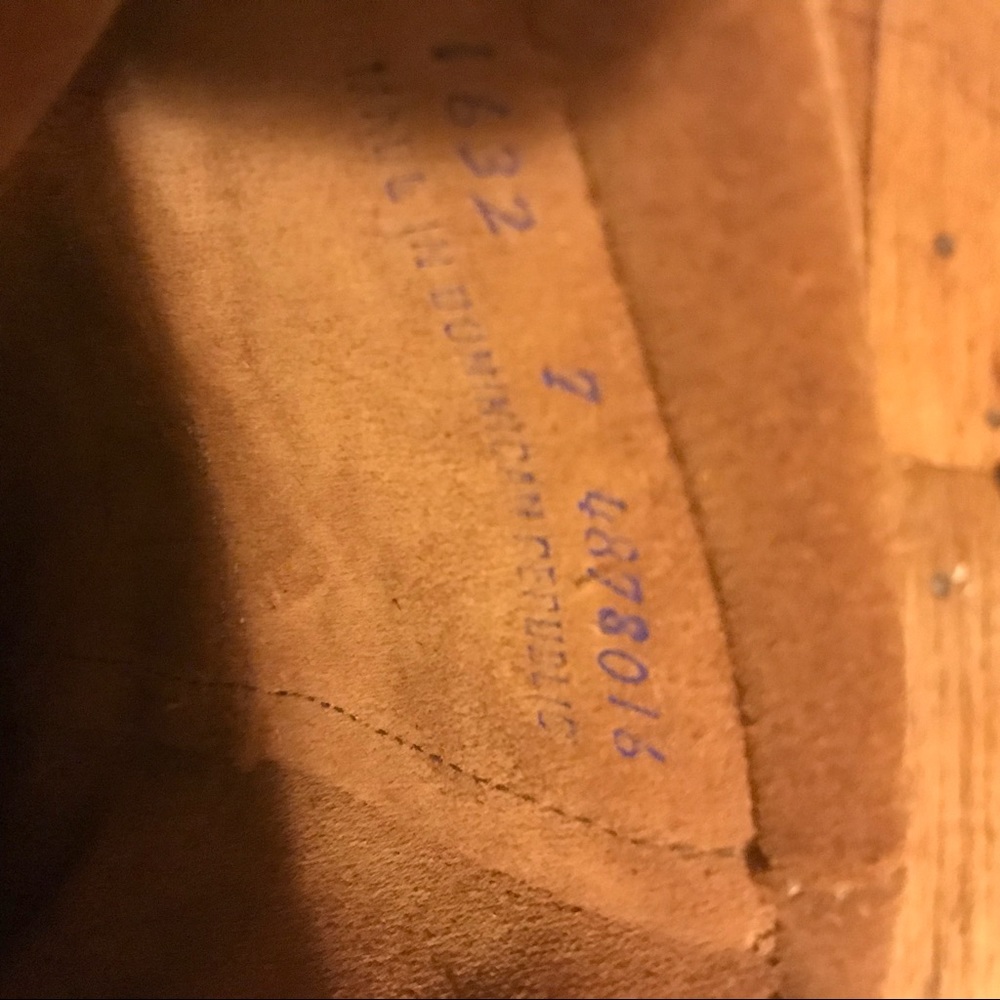 Adorable Minnetonka Boots - Picture 4 of 4